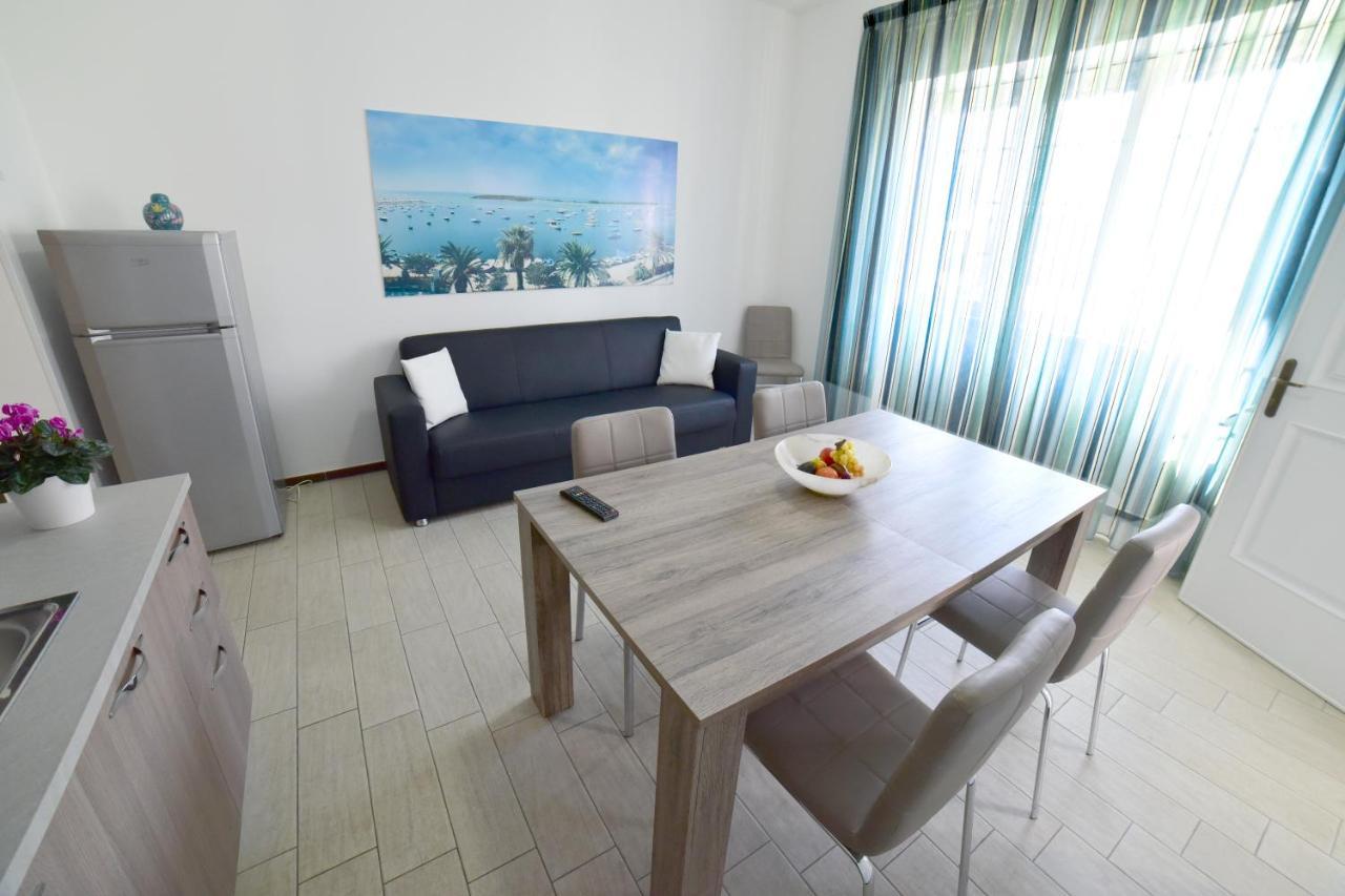 Case Vacanza Via Mozart Porto Cesareo Eksteriør bilde